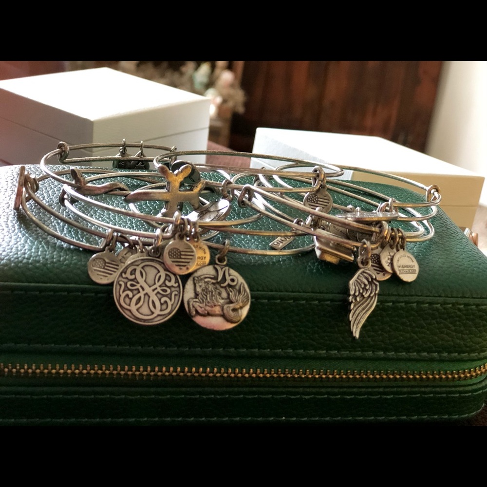 Alex & Ani